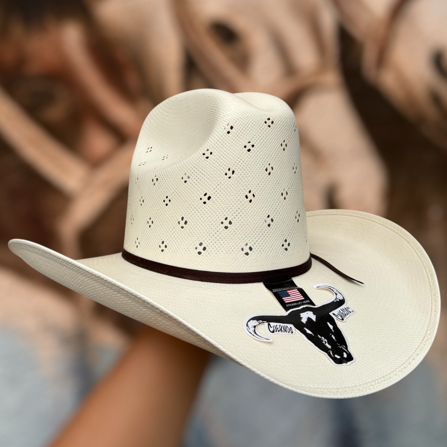 Sombrero 100X Cuernos Chuecos “Trebol” Estilo Jalisco Copa Alta 5.5” Falda 4.25”