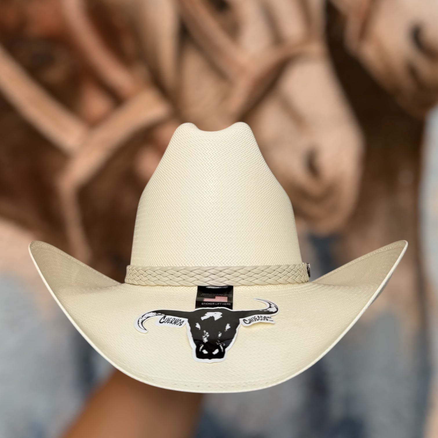 Sombrero 100X Cuernos Chuecos “Blanco” Estilo Jalisco Copa Alta 5.5” Falda 4.25”