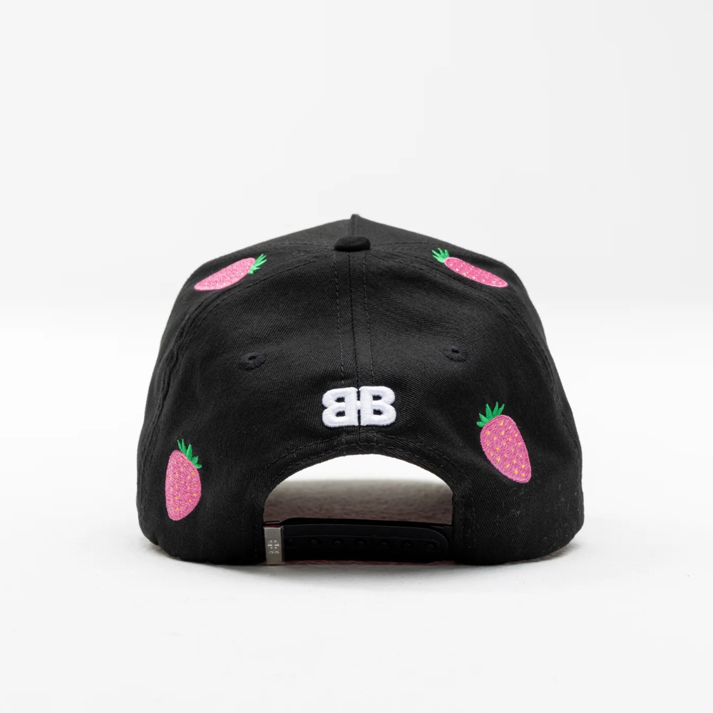 Hello Kitty Snapback “Bragado Brand”