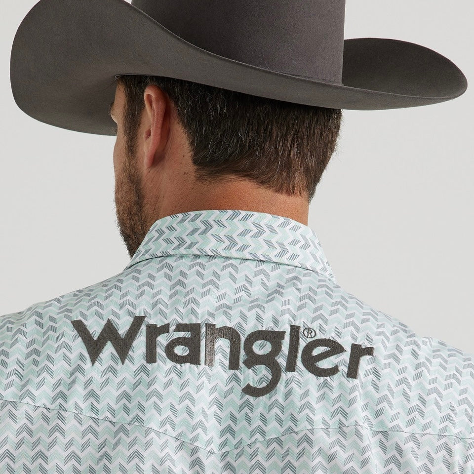 Men’s Wrangler Logo Teal Chevron Print Western Snap Shirt